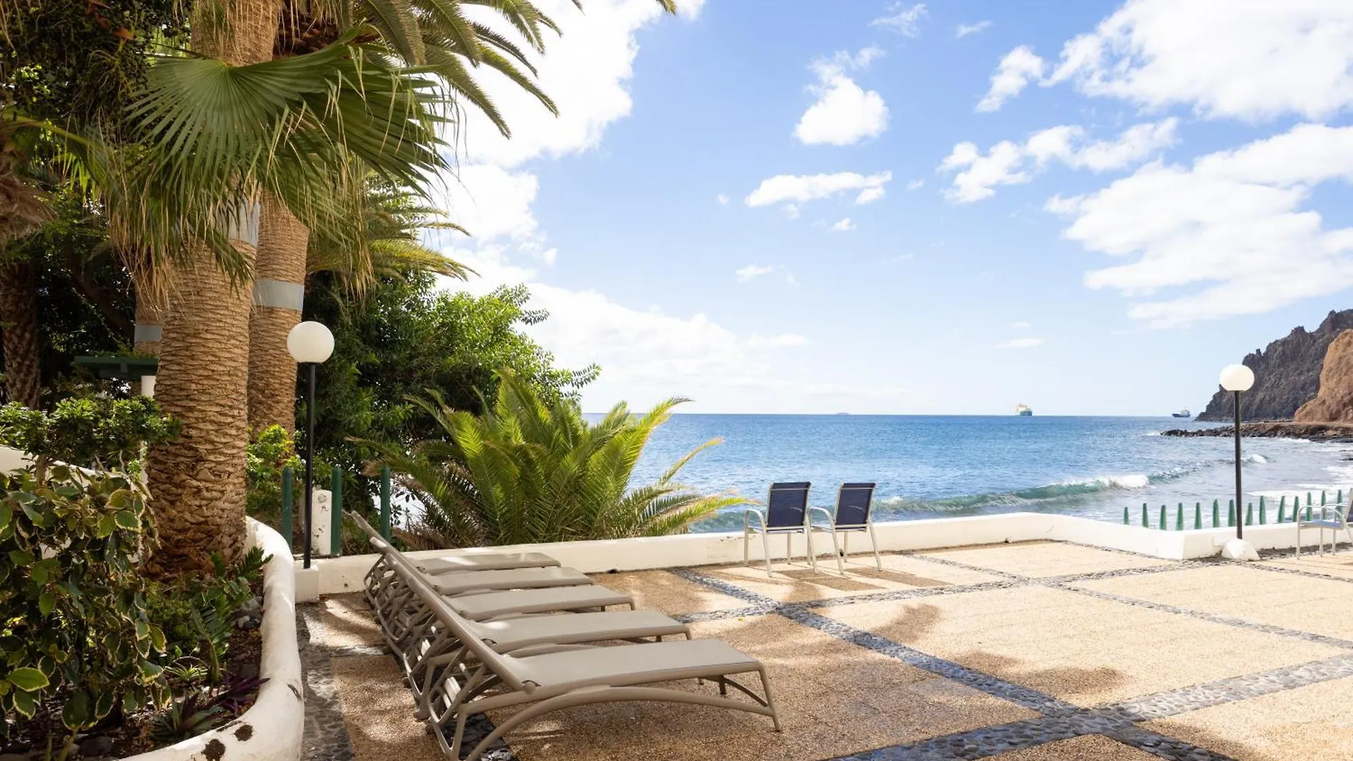 Home2Book Cozy Seaside Studio With Stunning Views Santa Cruz de Tenerife Apartment